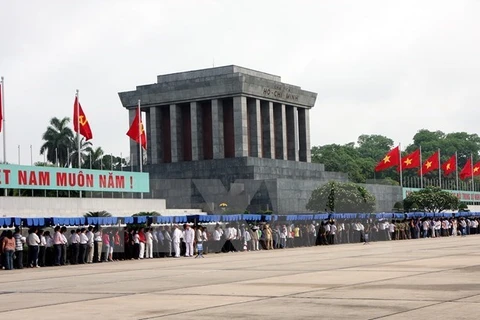 Almost 51,000 people visit President Ho Chi Minh Mausoleum