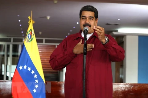 Venezuelan President congratulates Vietnam on national reunification day