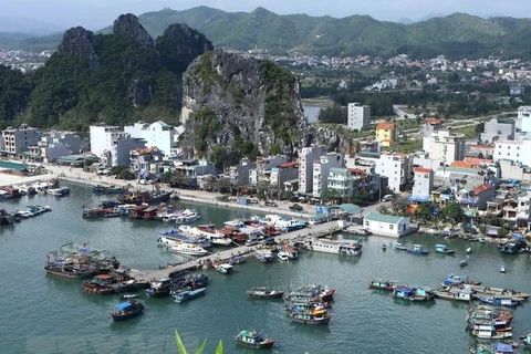 Quang Ninh mobilizes resources for Van Don island development 
