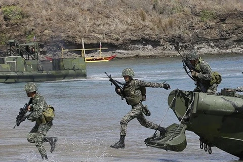 Philippines acquires more weapons to improve fighting capability 