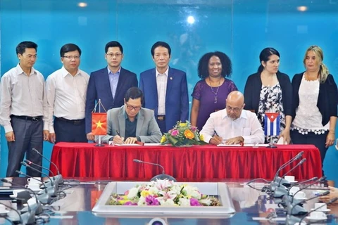 Vietnam, Cuba enhance publishing cooperation 