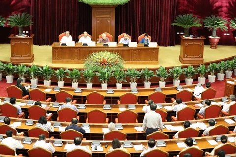 Fourth working day of Party Central Committee’s 7th plenary meeting