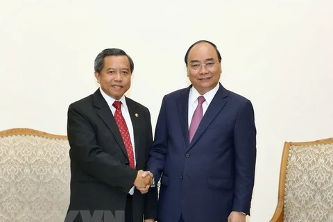 PM receives Lao Minister of Science and Technology