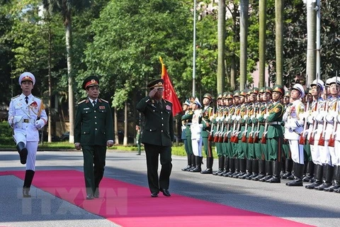 Chief of General Staff of Lao People’s Army visits Vietnam