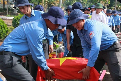 Dak Lak reburies soldiers’ remains repatriated from Cambodia