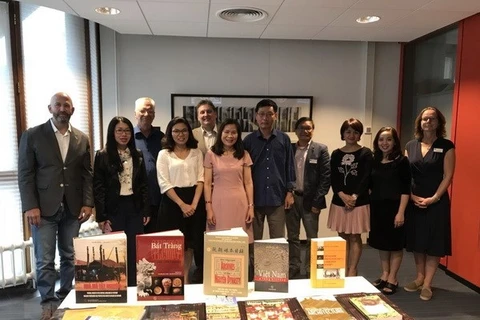 Books on Vietnam handed over to Netherlands’ Leiden University 