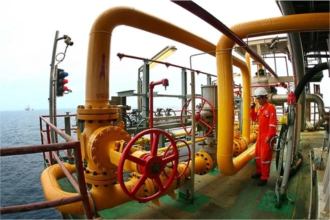 PetroVietnam contributes 1.79 bln USD to State budget in five months