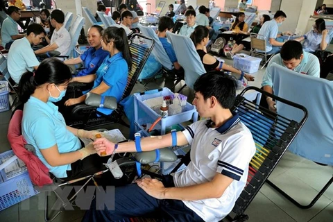 Activities held to honour 100 outstanding blood donors