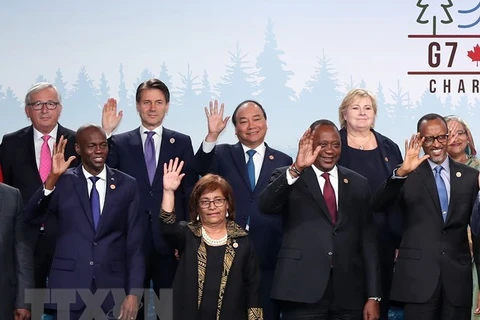 PM addresses G7 Outreach Summit 