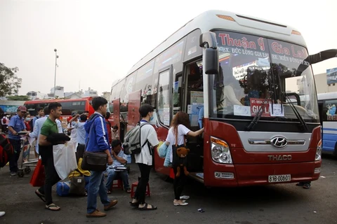 HCM City’s buses flout safety laws: authorities