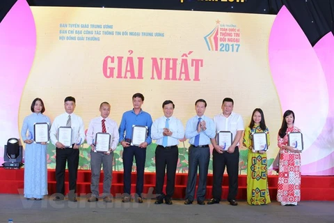 Winners of National External Information Service Awards 2017 honoured 