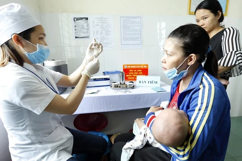 Vietnam boosts hepatitis B vaccination for newborns in remote areas