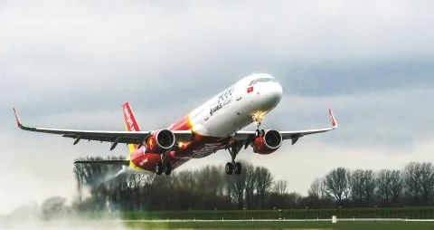 Vietjet flight makes emergency landing over passenger’s health