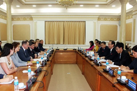 HCM City boosts cooperation with Saint Petersburg