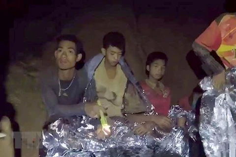 First four of trapped Thai football team rescued