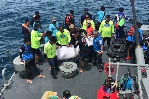 Thailand clarifies number of passengers on sunken boat