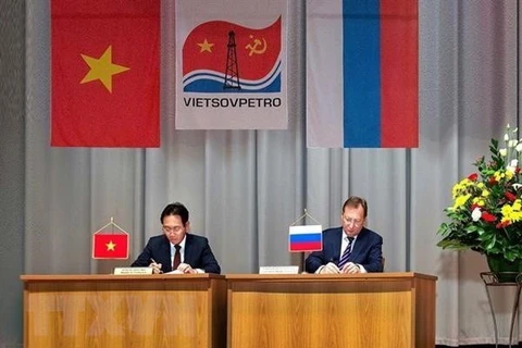 Vietnam, Russia oil and gas firms step up cooperation