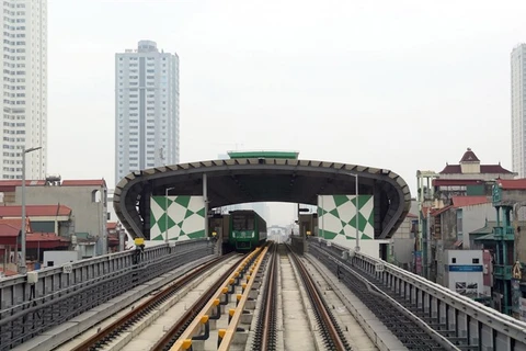 Cat Linh-Ha Dong railway connected to national grid for trial operation
