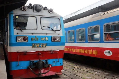 1,000 expired coaches burden Vietnam Railways