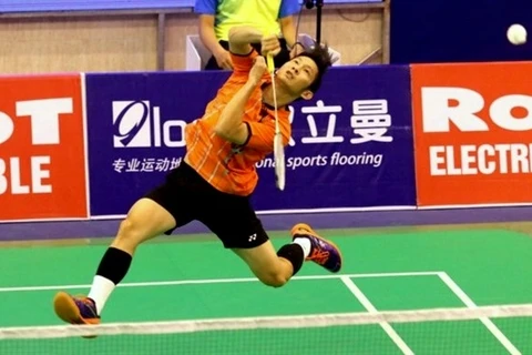 VN star enters semi-finals of Singapore Badminton Open