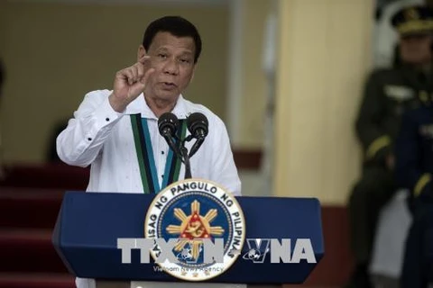 Philippine President vows to pursue fight against drug 