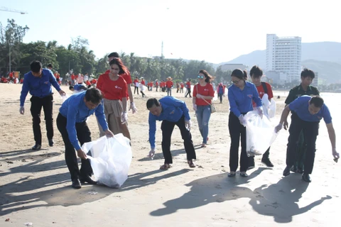 Campaign encourages public involvement in sea clean-up