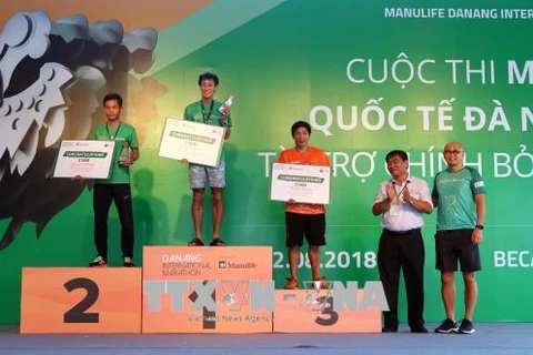 7,000 runners compete in 6th Manulife Da Nang Int’l Marathon