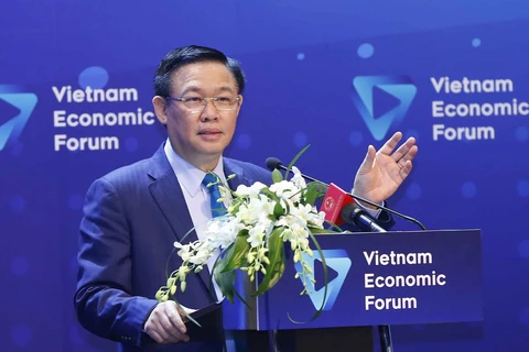 Forum discusses solutions to expand capital-financial market