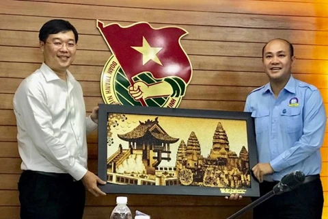 Vietnamese youth union leader wants more exchanges with Cambodia 