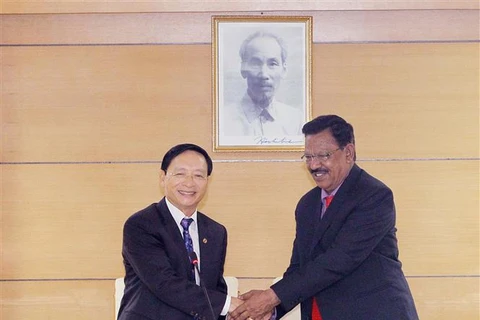 Vietnam, India work to promote friendship exchanges