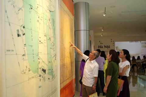 Exhibition on nostalgia for Hanoi held