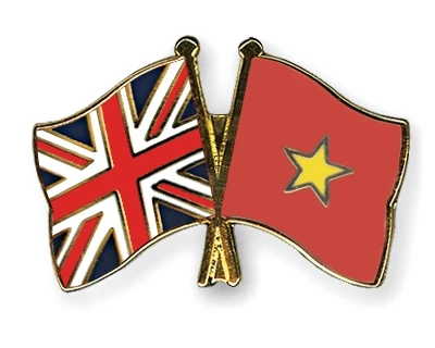 Leaders congratulate UK counterparts on 45th anniversary of diplomatic ties 