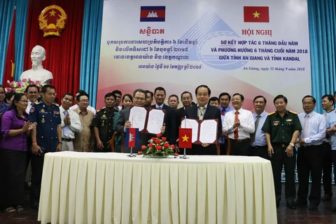Vietnam, Cambodia provinces record encouraging multifaceted ties