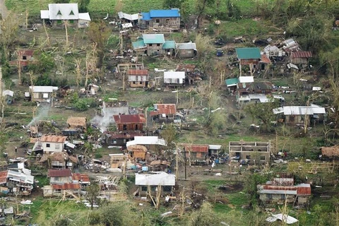 Super typhoon Mangkhut kills 25 in Philippines