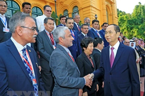 President Tran Dai Quang welcomes heads of delegations to ASOSAI 14