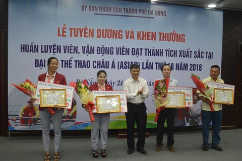 Da Nang rewards outstanding athletes at ASIAD 2018