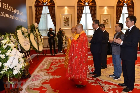 Respect-paying ceremonies for President held abroad 