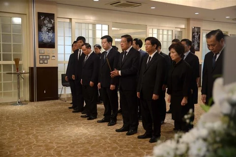 Vietnam Embassy in Japan pays respect to President Tran Dai Quang
