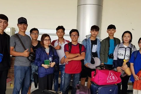 Indonesia’s earthquake: Vietnamese students safely arrive in Jakarta