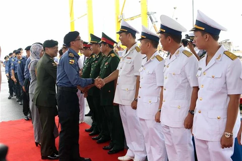 Bruneian naval ship pays three-day visit to Da Nang