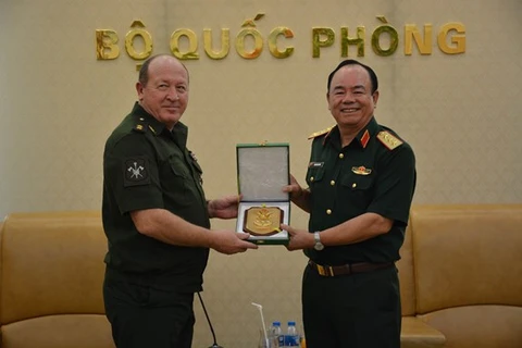 Vietnam, Russia tighten cooperation in peacekeeping activities
