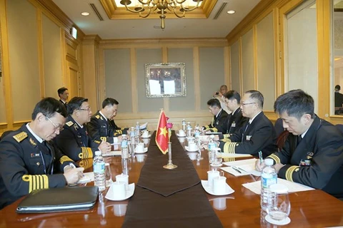 Naval commander holds bilateral meetings on sidelines of WPNS