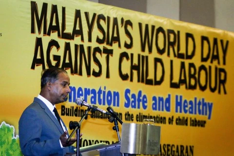 Malaysia increases fines for child labour use