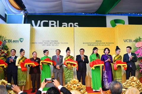 Vietcombank opens first overseas subsidiary in Laos