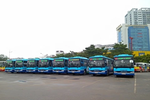 New bus route transports passengers from airport to Hanoi’s centre