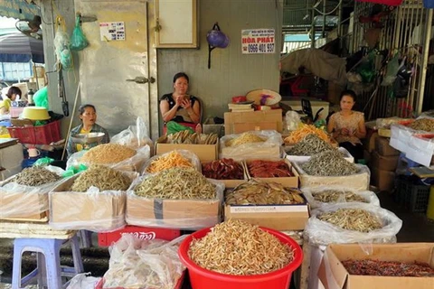 Hanoi: Traditional market renovation still face challenges