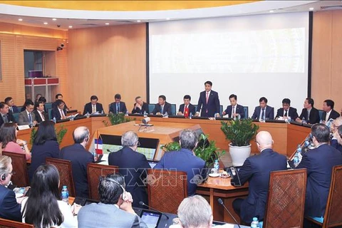 Hanoi seeks partnership with French businesses in multiple areas