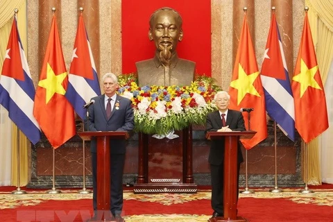  Vietnam, Cuba resolved to work for sustainable cooperation 