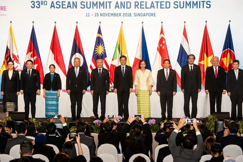 ASEAN countries sign first agreement on e-commerce
