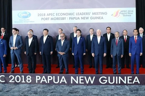 APEC leaders focus on discussing free trade
